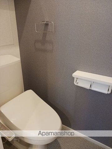 ＪＲ青梅線 小作駅 徒歩12分 3階建 築2年のトイレ写真
