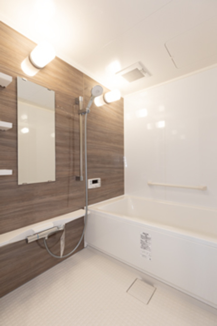 バス・シャワールーム　※写真は同タイプ住戸です。