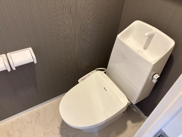 トイレ　シャワー付トイレ