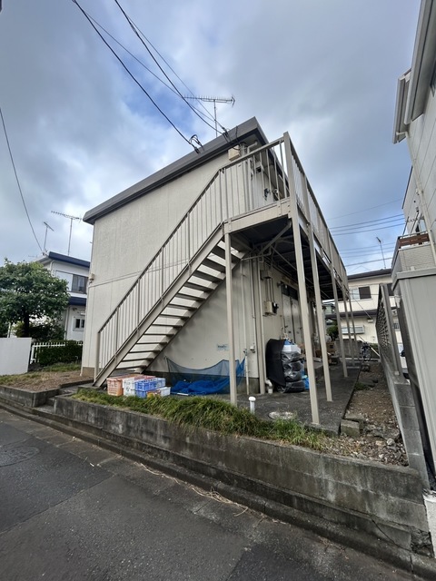多摩都市モノレール 大塚・帝京大学駅 徒歩10分 築40年