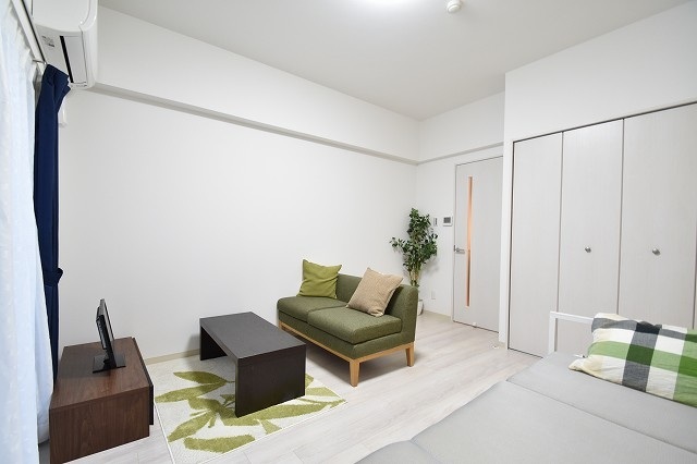 居室・リビング　写真は別のお部屋です。