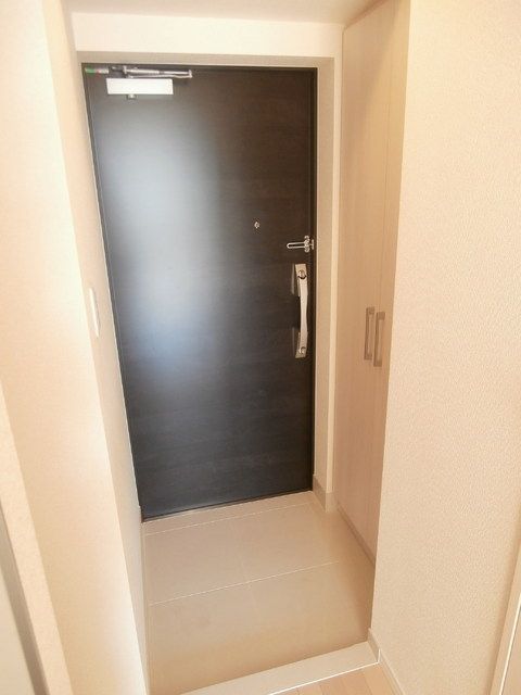 玄関　★ダブルロック付き玄関★