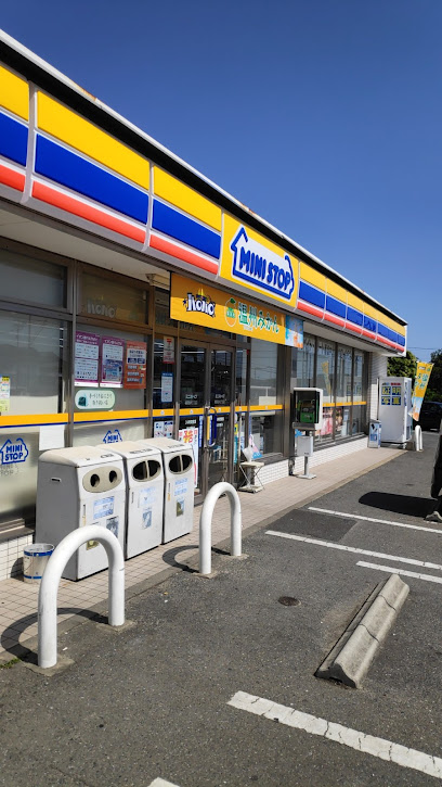 コンビニ　ミニストップ 福岡田村３丁目店（コンビニ）まで263m