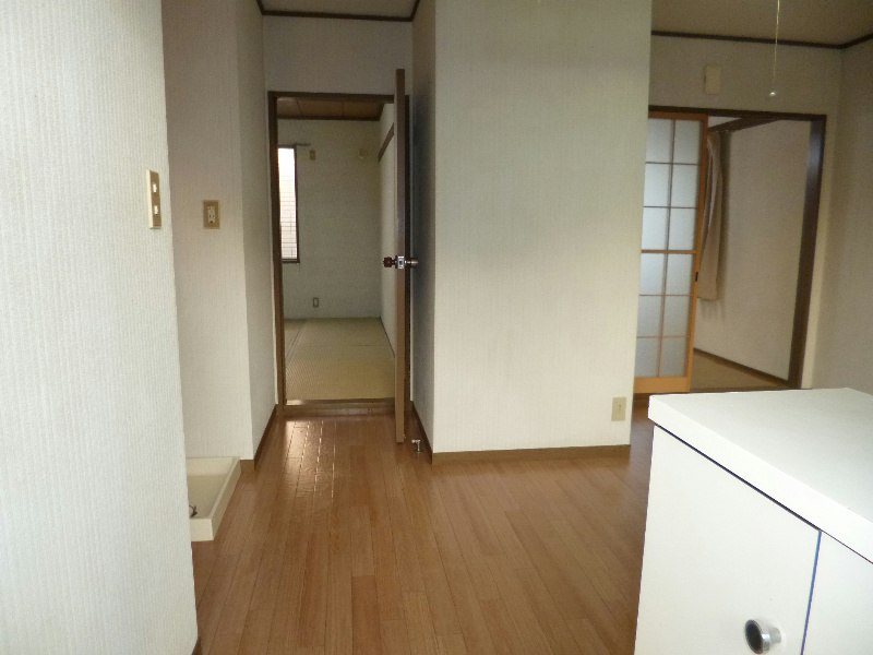 玄関　シューズボックス完備の玄関です。