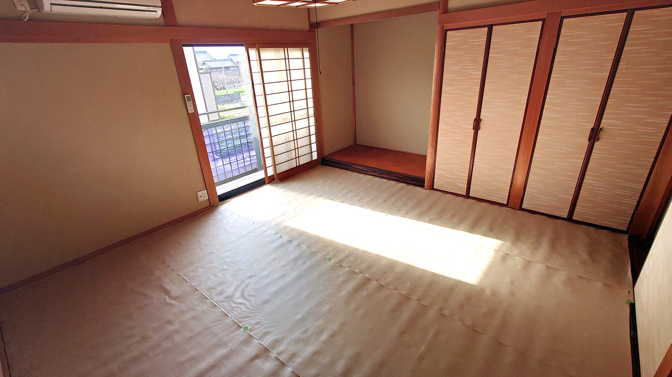 収納　◆２階和室８帖◆床の間や押し入れもきちんと装備