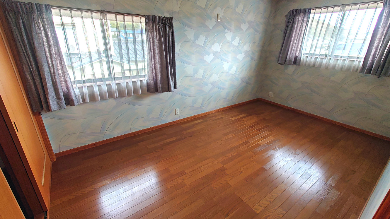 居室・リビング　◆２階の部屋は角部屋となっており、通風も良好