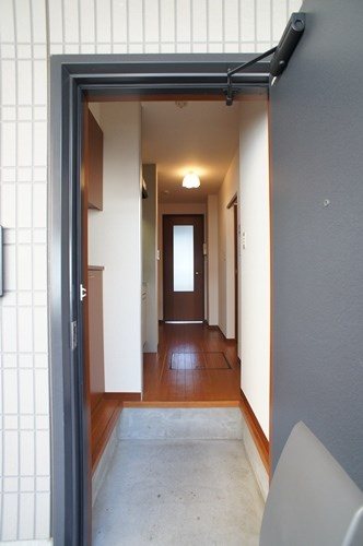 ＪＲ常磐線 松戸駅 徒歩15分 2階建 築24年の玄関写真