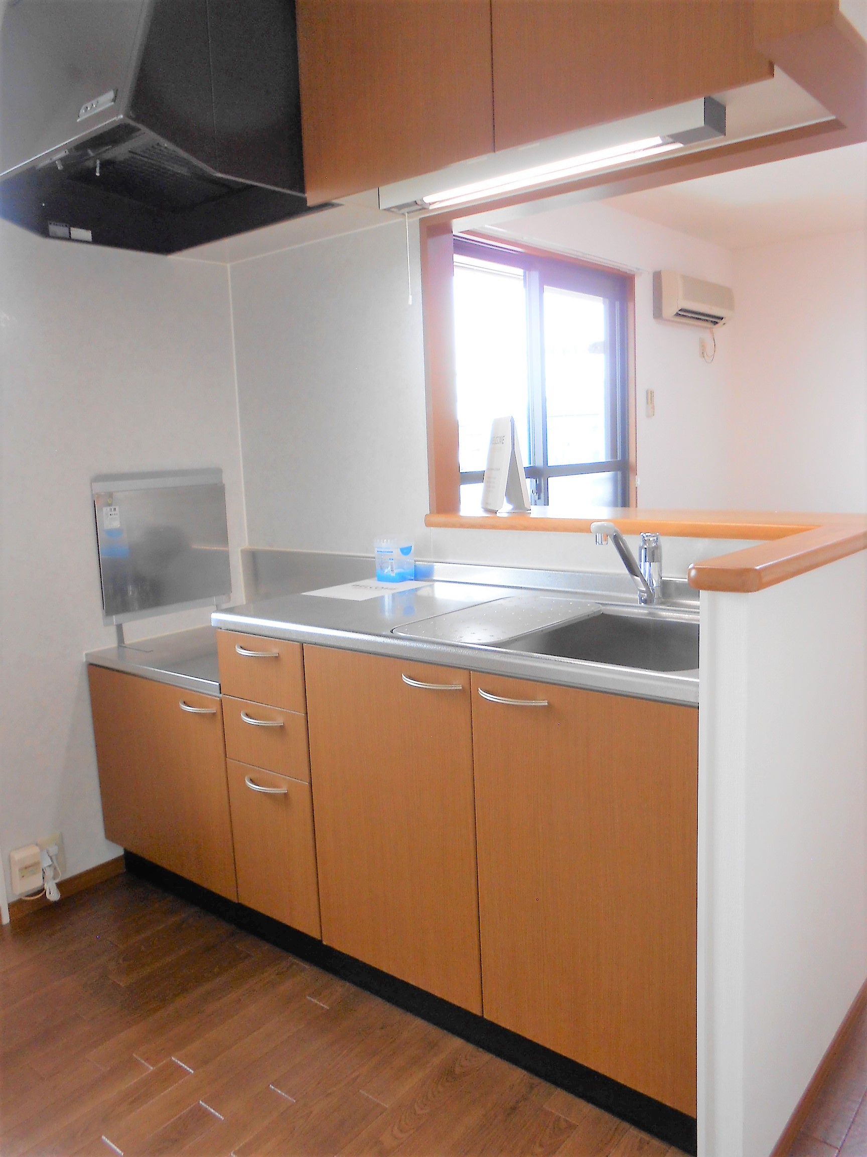 キッチン　対面式キッチンです。ガスコンロ対応です！