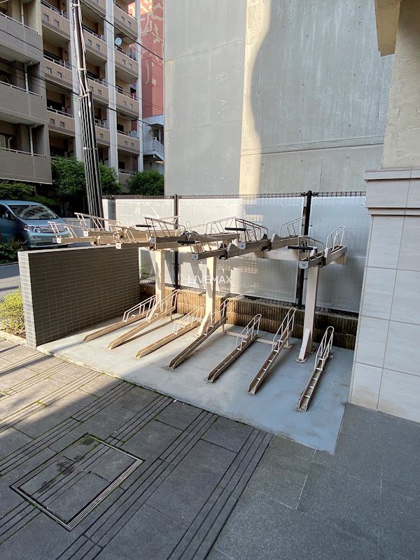 駐車場　駐輪場