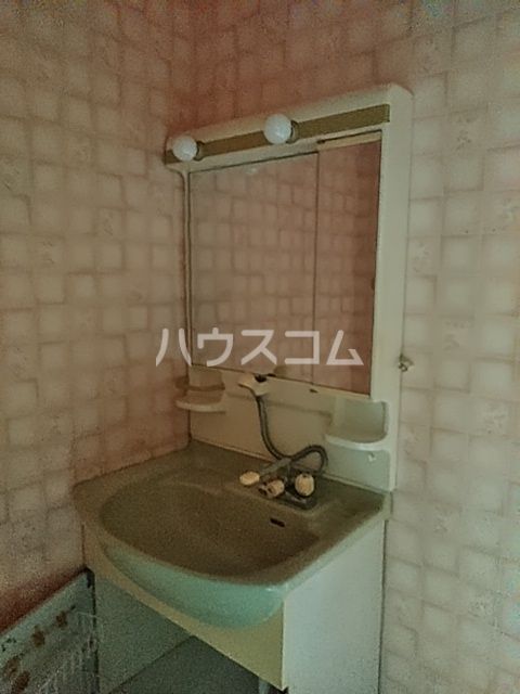 【松戸市大橋のアパートの洗面設備】