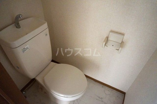 【富士市川成新町のアパートのトイレ】