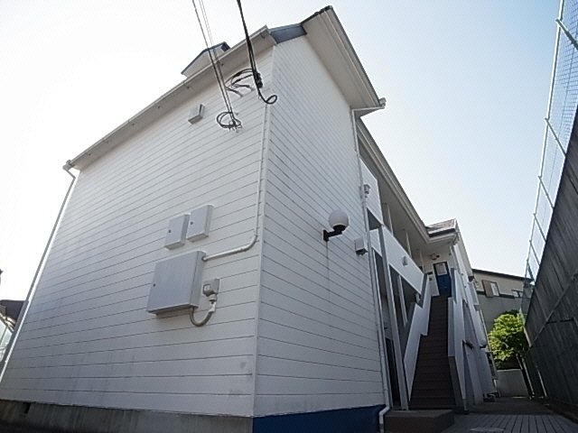 奈良県奈良市富雄元町４（アパート）の賃貸物件の外観