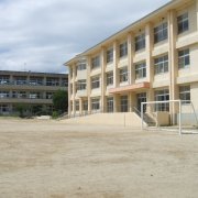 その他　津市立栗葉小学校（その他）まで1241m