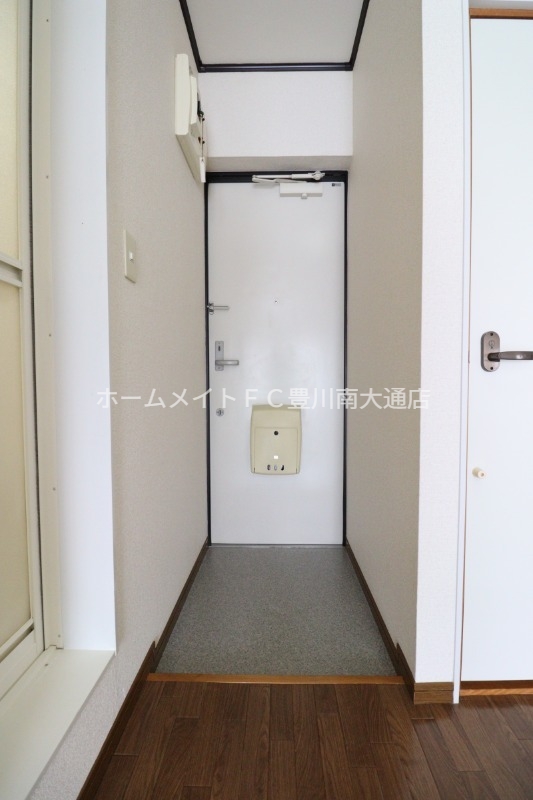 玄関　同型別部屋