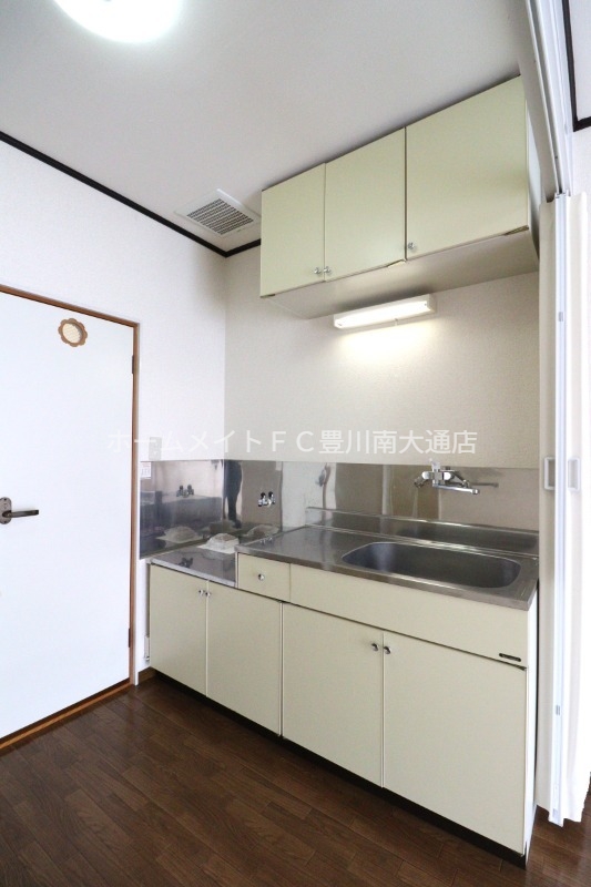 キッチン　同型別部屋