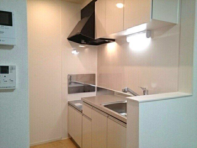 キッチン　お問合せはタウンハウジングまで！※現地待合わせ相談可能