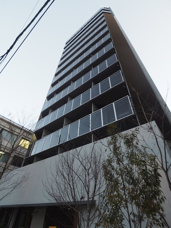 台東区東上野のマンションの建物外観