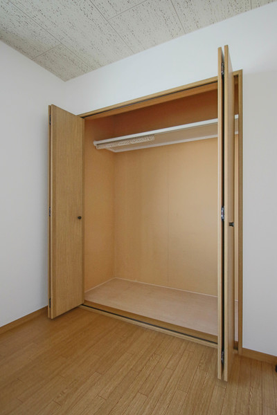 収納　同じ建物の別の部屋