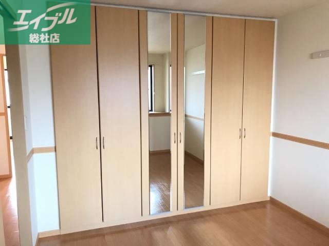 収納　クローゼット