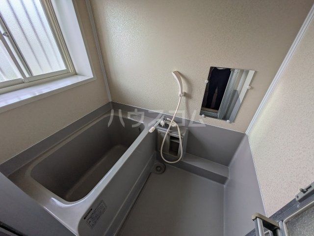 【知立市谷田町西のアパートのバス・シャワールーム】