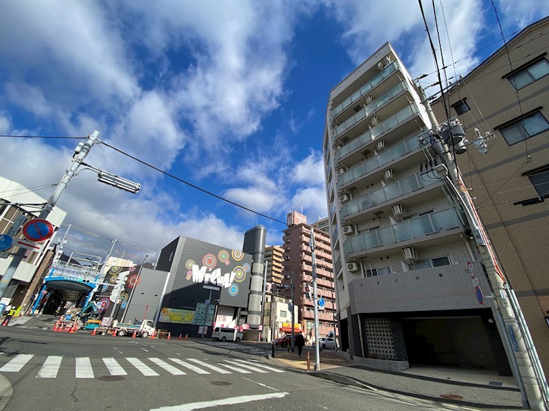 神戸市灘区岸地通のマンションの建物外観