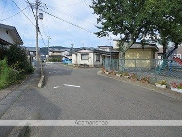 その他　周辺道路（その他）まで0m