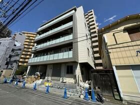 藤沢市鵠沼花沢町のマンションの建物外観