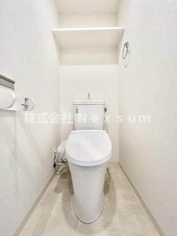 トイレ　落ち着いた色調のトイレです！