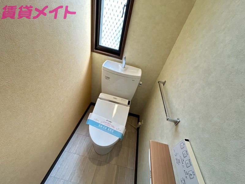 トイレ　トイレ