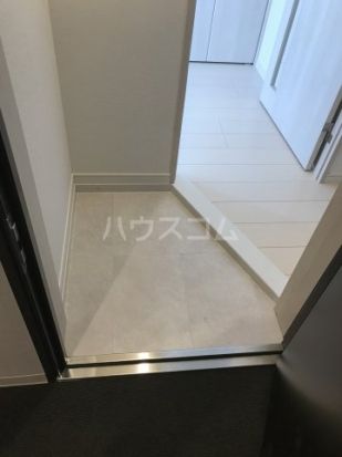 【クレヴィスタ西巣鴨の玄関】