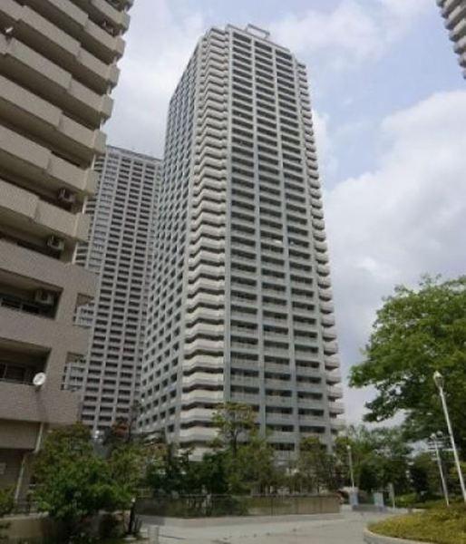 【中央区佃のマンションの建物外観】