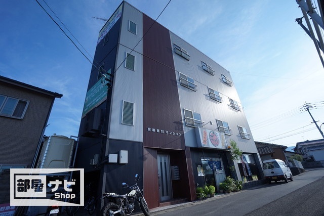 【宮脇第１５マンションの建物外観】