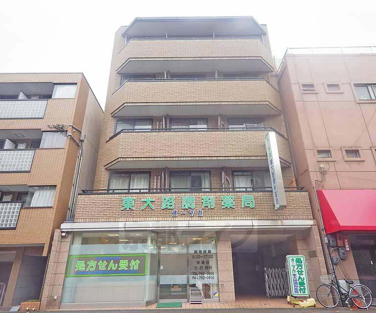 京都市左京区聖護院西町のマンションの建物外観