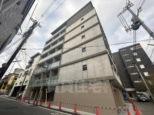 【京都市下京区材木町のマンションの建物外観】