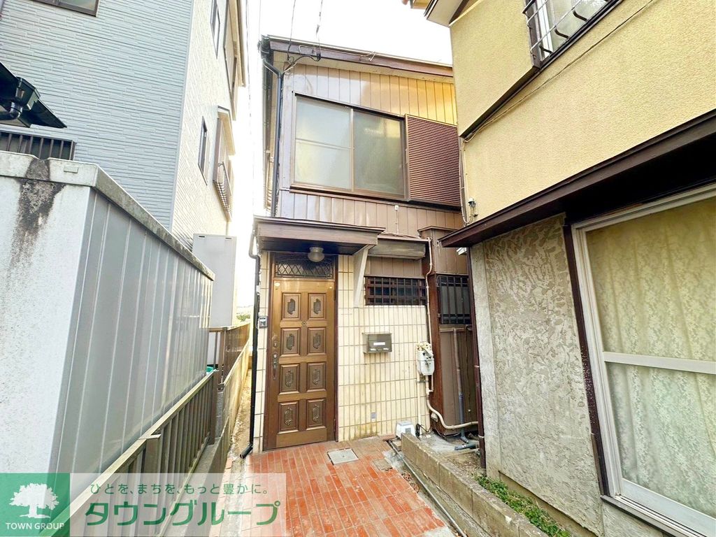 建物外観　エントランス