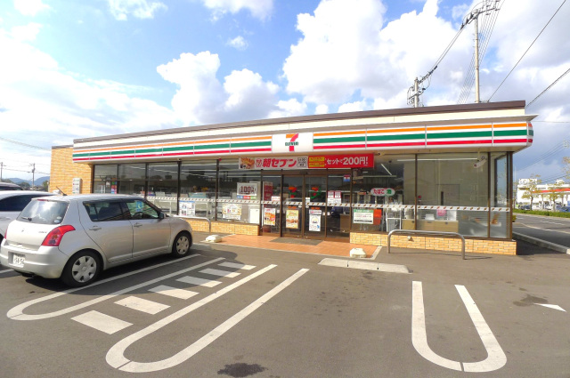 コンビニ　セブンイレブン 高松一宮町店（コンビニ）まで700m