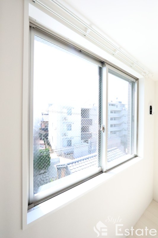 バルコニー　バルコニーはありません