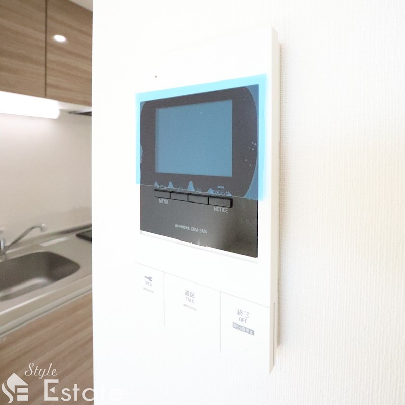 セキュリティ　モニター付きインターホン