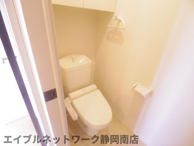 トイレ　清潔感のあるトイレです