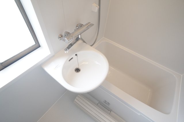 洗面設備　洗面台　2025年新品交換済です