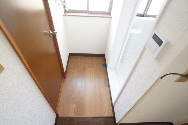 その他　洗濯機は室内に置けます