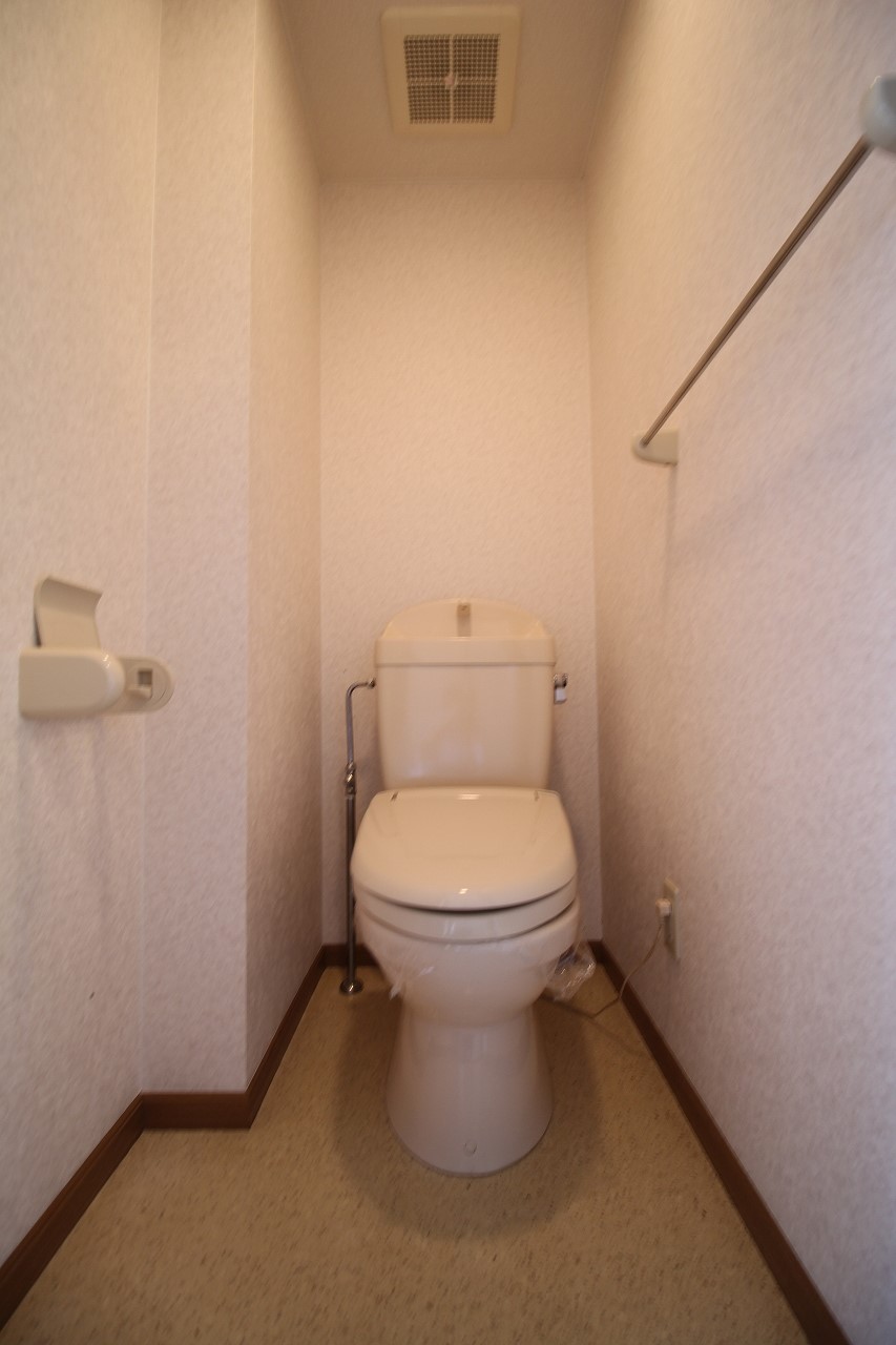 トイレ　シンプルで使いやすいトイレです