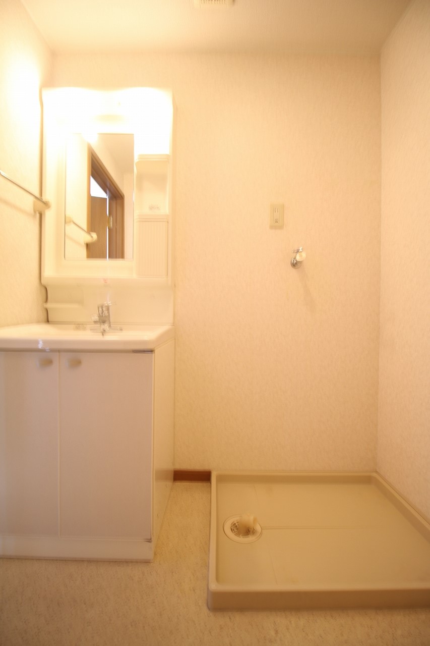 洗面設備　広い洗面スペース