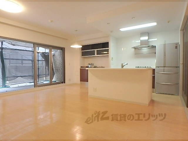 居室・リビング　リビング