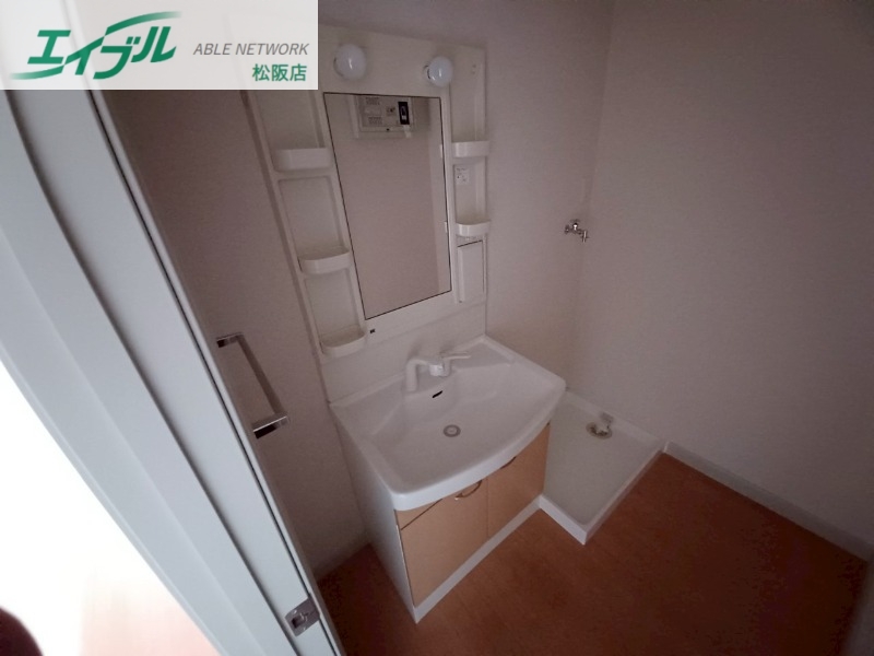 洗面設備　同物件反転タイプの画像です