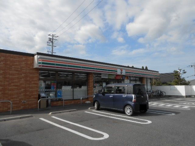 コンビニ　セブンイレブン愛知川中宿店様（コンビニ）まで1100m