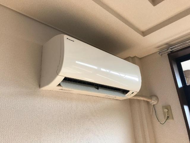 その他設備　エアコン（リビング）