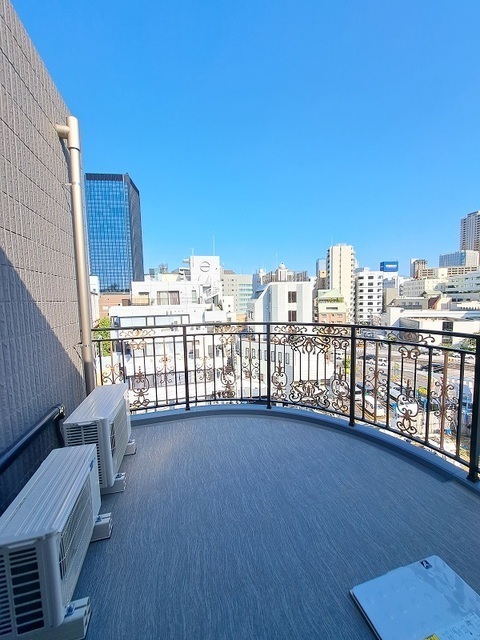 バルコニー　東向きバルコニー