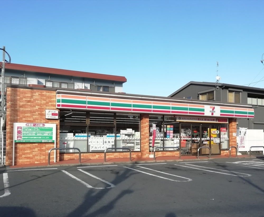 コンビニ　セブンイレブン羽村小作台2丁目店（コンビニ）まで200m