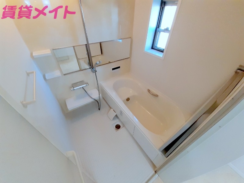 バス・シャワールーム　バス